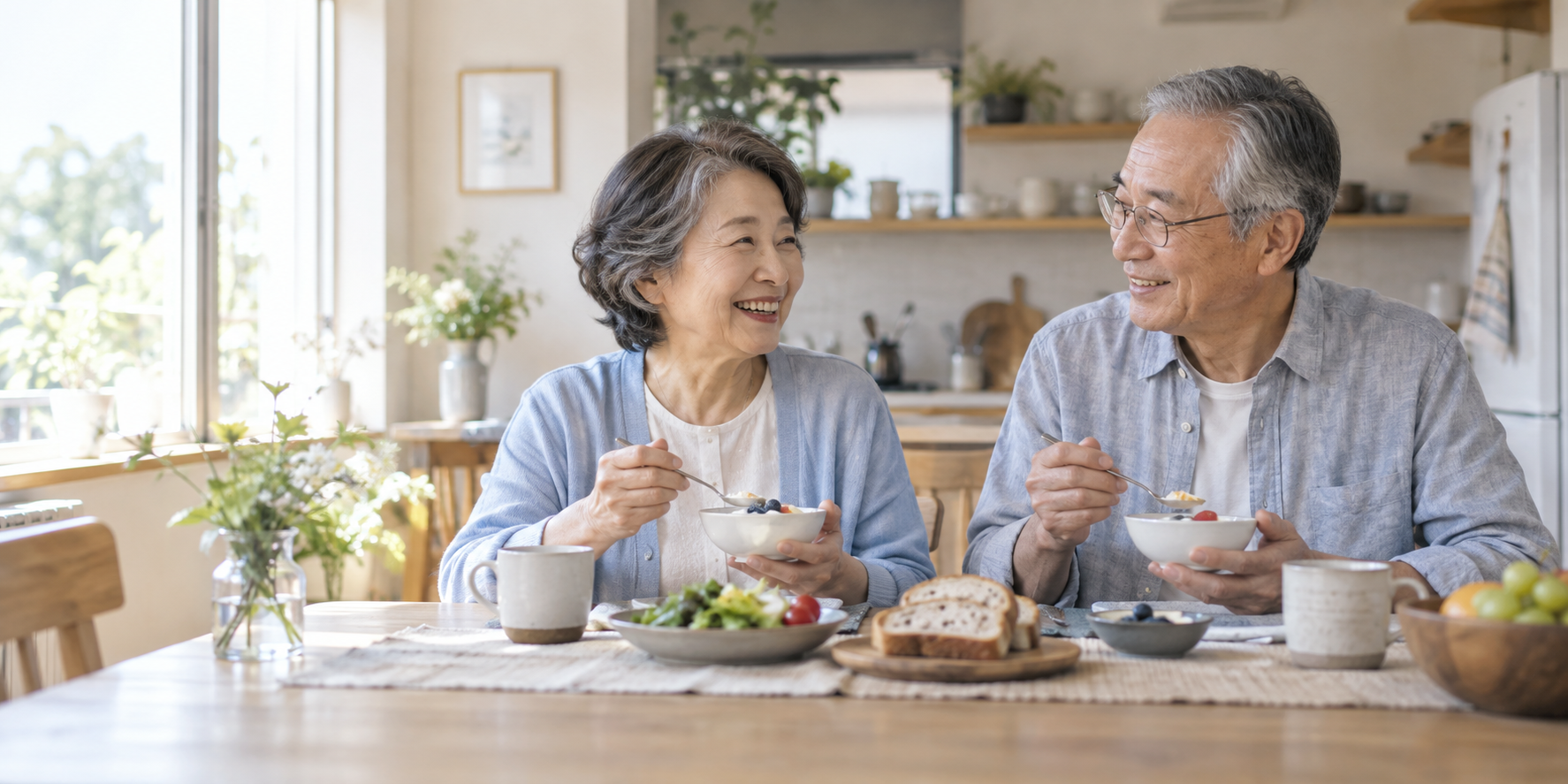 夫婦で朝食を楽しむ様子